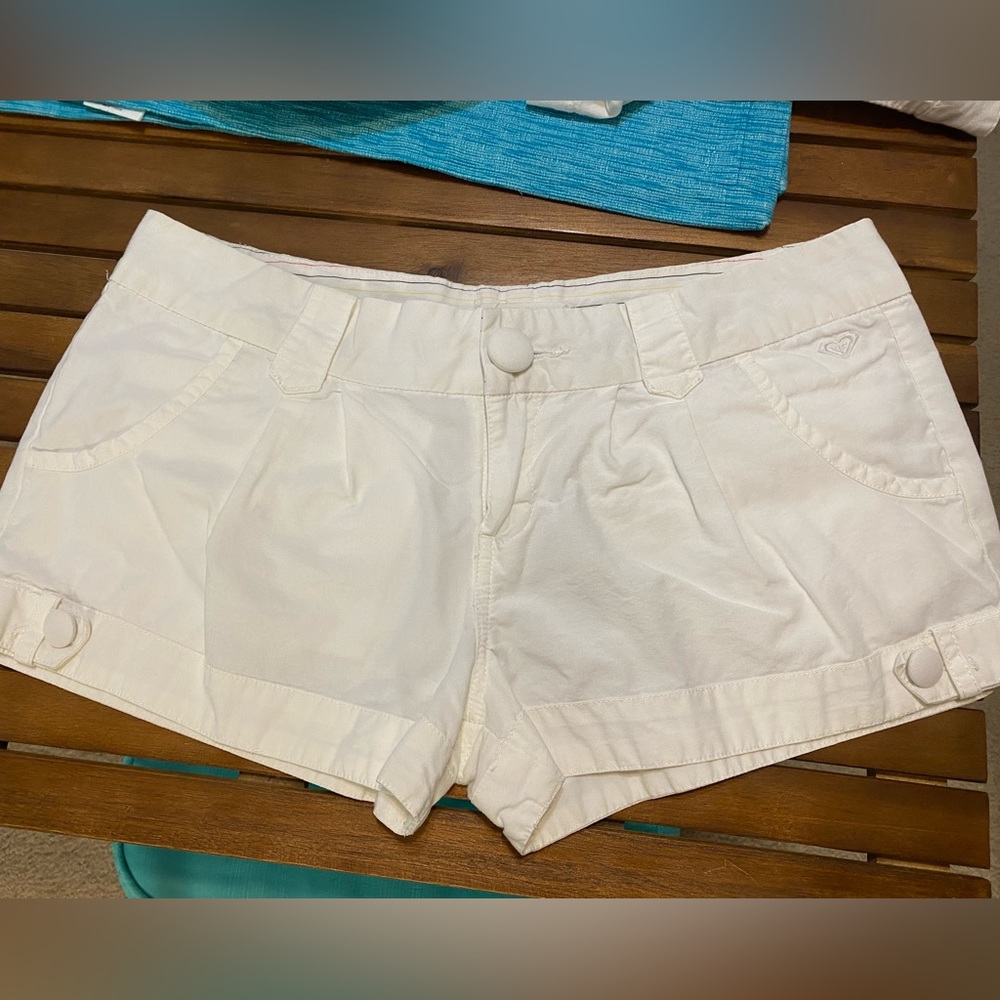 Roxy white shorts size 11